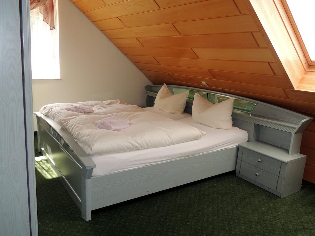 Gaestehaus Am Hirtenberg ไบรเทนบรุนน์ ภายนอก รูปภาพ