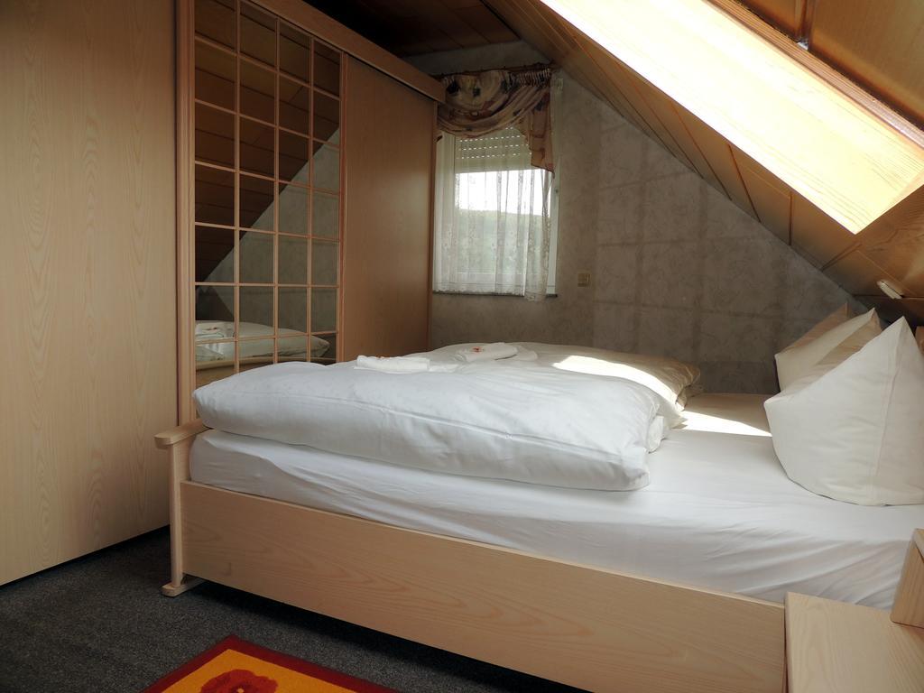 Gaestehaus Am Hirtenberg ไบรเทนบรุนน์ ภายนอก รูปภาพ